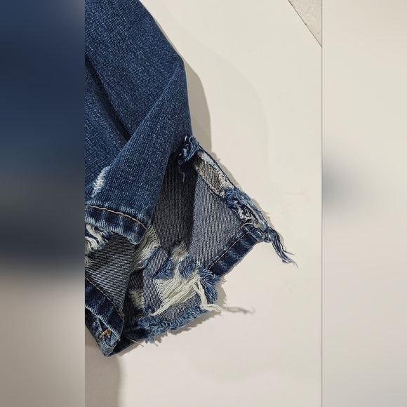 Refuge Denim Distressed High waisted Mom Jeans Size 13 - Picture 7 of 12